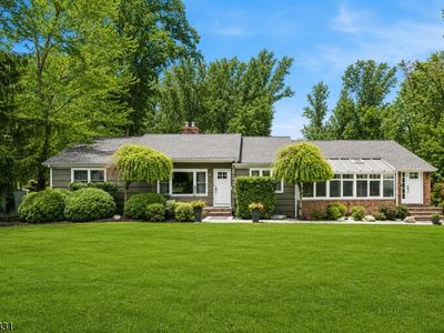 35 Mercier Pl