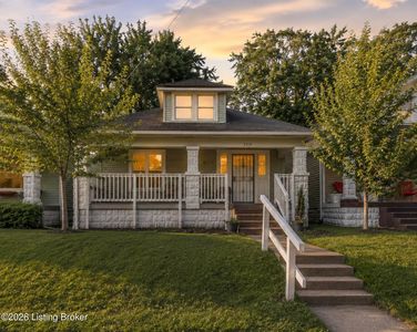 2316 Greenwood Ave