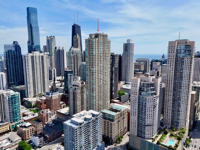33 W Ontario St APT 48A