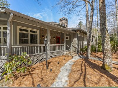 70 Lake Villas Way