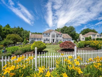 48 Cottonwood Drive
