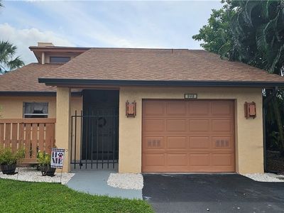 6443 Royal Woods Dr