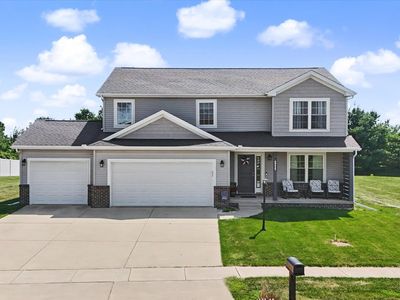 1402 Railside Dr