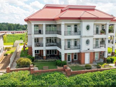 2210 Ashe Blvd #2