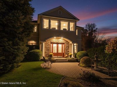 38 Ridge Ave