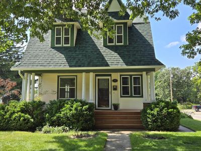 403 S Story St