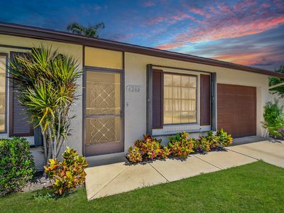 6262 Tall Cypress Circle