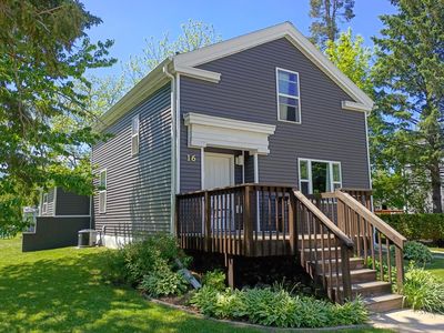 16 N Adams STREET