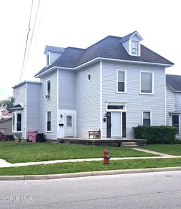 Property at 301 Howard St, Findlay, OH