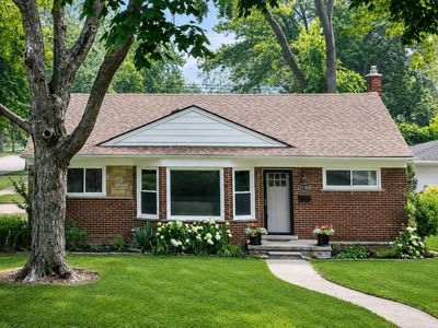 Property at 31180 E Rutland St, Beverly Hills, MI