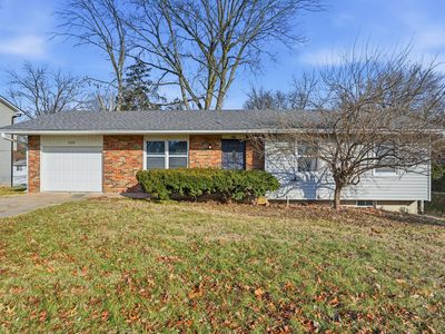 Property at 111 E Alhambra Dr, Columbia, MO