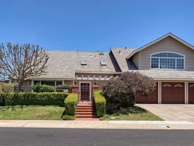 8745 Robin Hood Ln