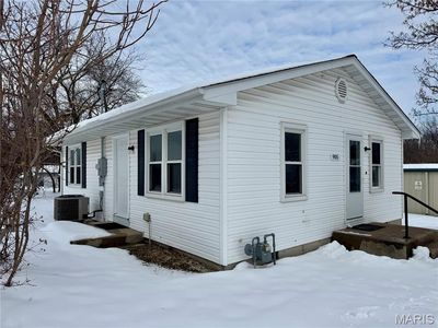 Property at 905 William St, Bowling Green, MO