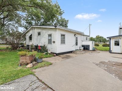 127 16th Ave W