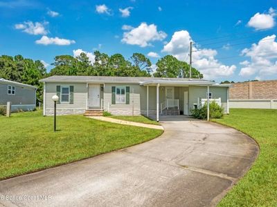 585 Outer Dr