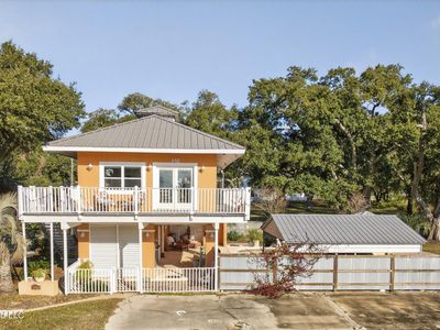 470 W Beach Blvd