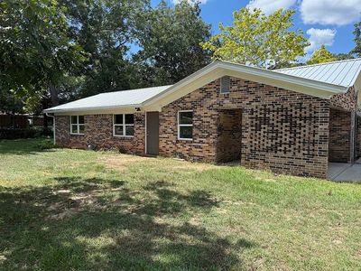 1000 Snowden Dr