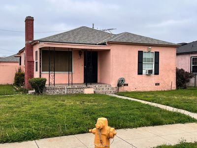 1423 S Poinsettia Ave