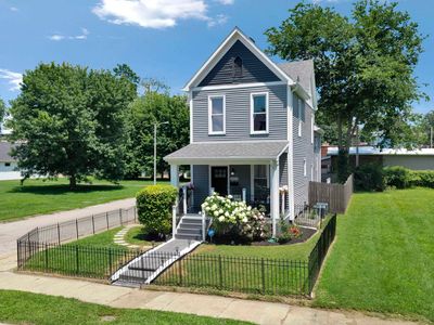 1312 Parrett St