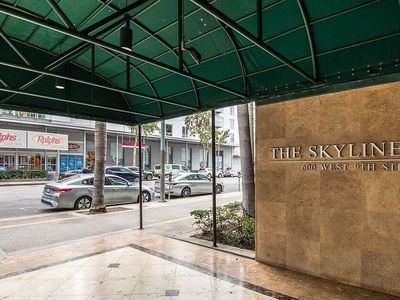 600 W 9th St APT 908