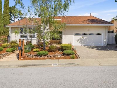 3194 La Mesa Dr