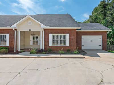 22 Breckenridge Ct