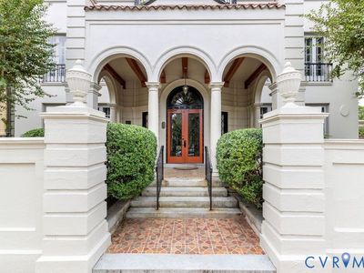 2235 Monument Ave #U8