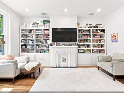 25 Crescent Ave