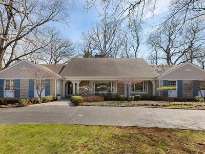 835 Timberline Dr