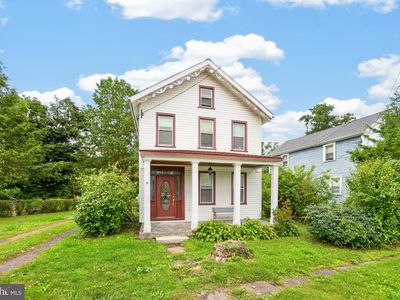 16 Hilltown Pike