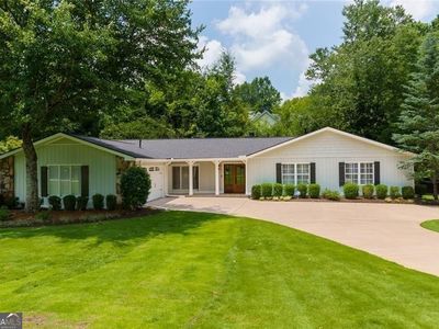 815 Fairfield Dr