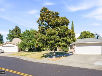 395 Spindrift Way