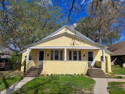 358-360 Chadron Ave