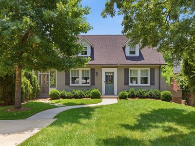 1111A Graybar Ln