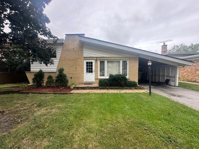 828 Warner Ave