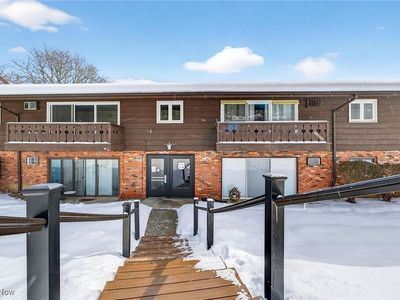 5721 Som Center Rd APT 18