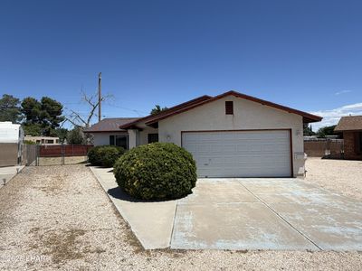 1765 E Hearne Cir