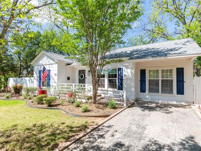 1182 Glenwood Dr