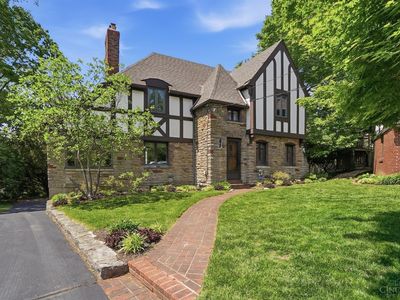 3200 Grischy Ln