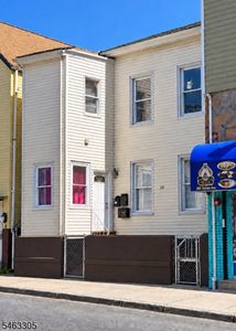 288 Totowa Ave