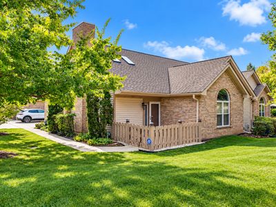 183 Canterbury Ct