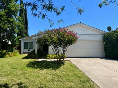 6944 Heaton Moor Dr