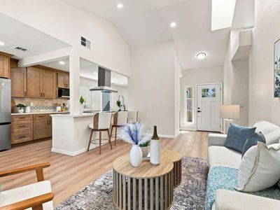 1385 Kelly Park Cir