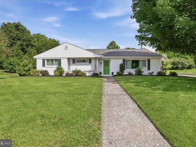 Property at 277 Apple Dr, Greencastle, PA