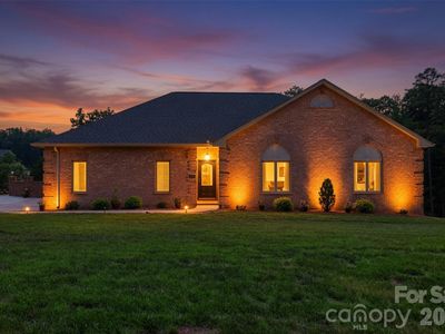 495 Windsor Dr