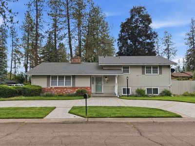 1005 W Bellwood Dr