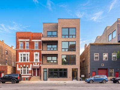 1347 W Grand Ave #2N