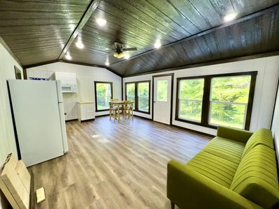 4999 Auerville Rd