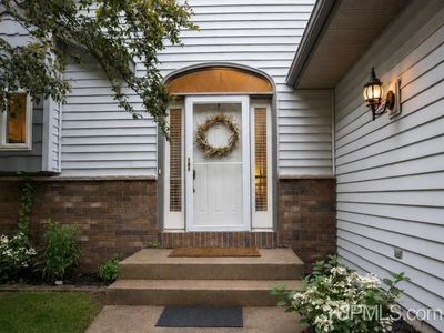 223 Crestview Dr