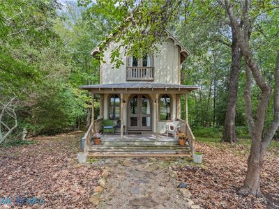 Property at 111 Park Pl, Irvington, VA